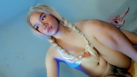 Snapshot of streetlustgirl chatting on 03.12.25 lexie online show from 03.12.25