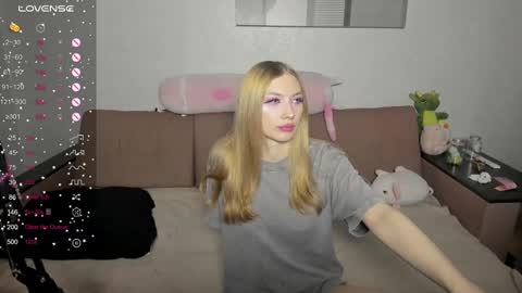 Snapshot of streis_mua chatting on 03.10.25 Streis open pvt online show from 03.10.25