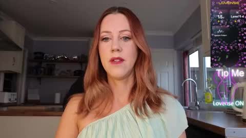 Amorina online show from 11.12.25