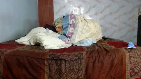 Snapshot of strong_george1 chatting on 02.13.25 strong_george1 online show from 02.13.25