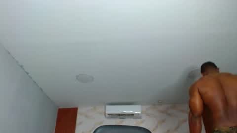 Snapshot of strong_george1 chatting on 02.23.25 strong_george1 online show from 02.23.25