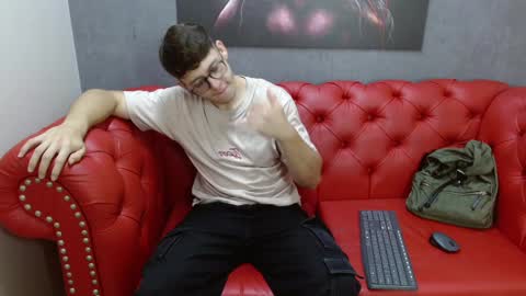 stuart_white online show from 09.24.25