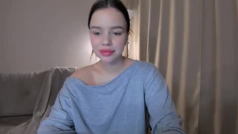 Snapshot of stuffed_cookie chatting on 01.27.25 Mary online show from 01.27.25