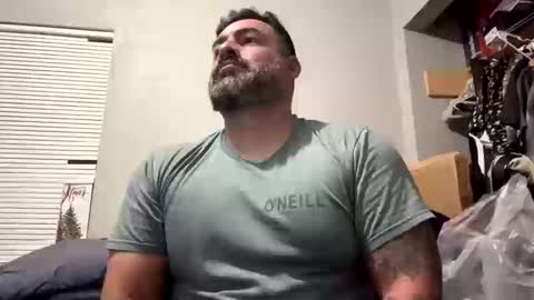 Snapshot of suavecito67 chatting on 10.11.25 suavecito67 online show from 10.11.25