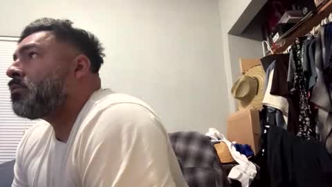 Snapshot of suavecito67 chatting on 10.21.25 suavecito67 online show from 10.21.25