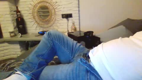 Snapshot of submissivguy chatting on 09.23.25 submissivguy online show from 09.23.25