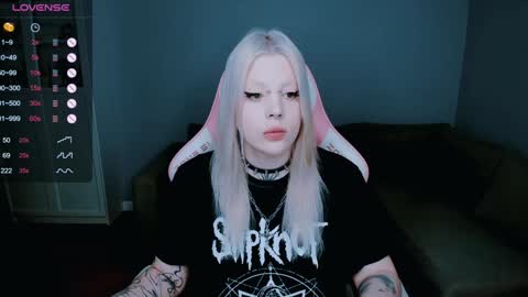 Snapshot of succubus_leslie chatting on 12.03.24 succubus_leslie online show from 12.03.24