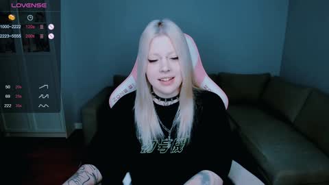 Snapshot of succubus_leslie chatting on 12.11.24 succubus_leslie online show from 12.11.24