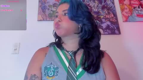 Snapshot of sucubo_69_ chatting on 02.09.25 Rouss online show from 02.09.25