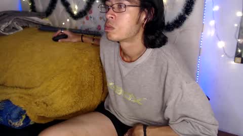 Snapshot of suggabrown_ chatting on 01.05.25 suggabrown_ online show from 01.05.25