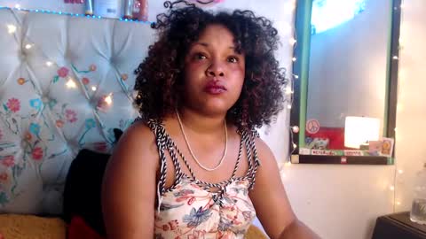 Snapshot of suggabrown_ chatting on 02.11.25 suggabrown_ online show from 02.11.25