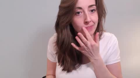 Mia online show from 01.10.25