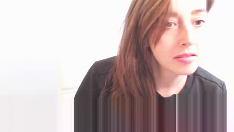 Mia online show from 01.14.25