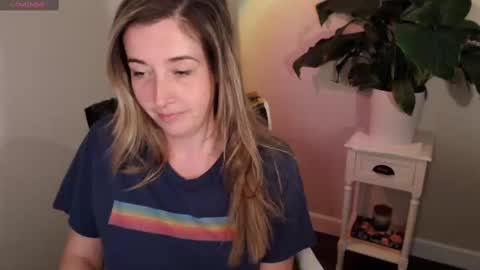 Mia online show from 10.05.25