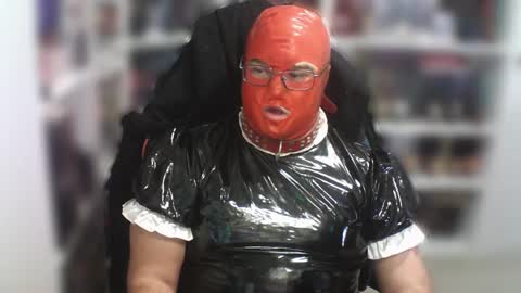 Snapshot of sumisolatex chatting on 12.15.24 Sumisolatex online show from 12.15.24