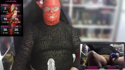 Snapshot of sumisolatex chatting on 02.22.25 Sumisolatex online show from 02.22.25