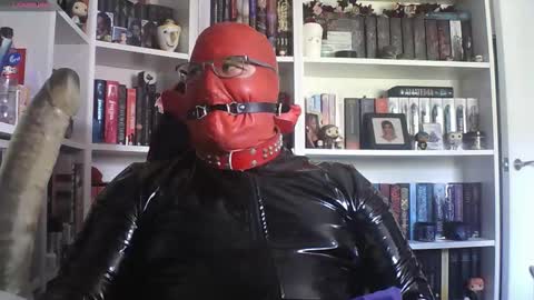 Snapshot of sumisolatex chatting on 09.17.25 Sumisolatex online show from 09.17.25