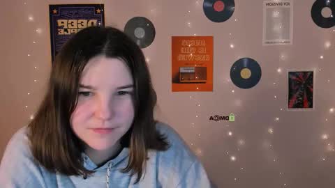 Snapshot of sun_julia chatting on 11.11.25 sun_julia online show from 11.11.25