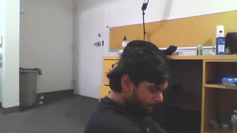 Snapshot of sundoog chatting on 02.05.25 Sundoog online show from 02.05.25
