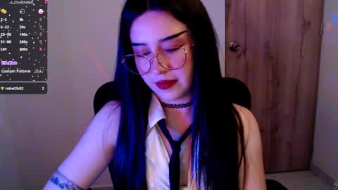 Snapshot of sunnyhottt chatting on 02.10.25 Maria online show from 02.10.25