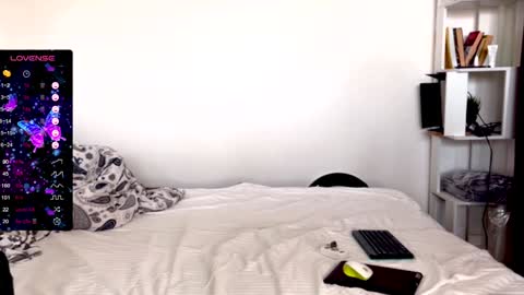 Snapshot of super_peach_stream chatting on 12.21.24 ANNApvt open full info in bio online show from 12.21.24