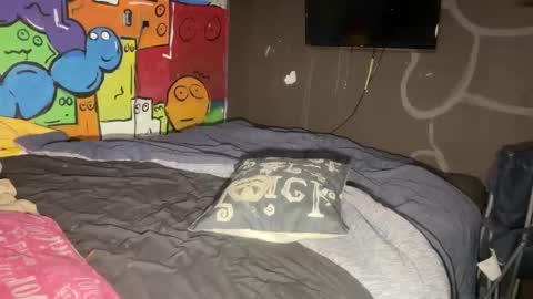 Snapshot of supremelifers chatting on 10.23.25 Stony online show from 10.23.25