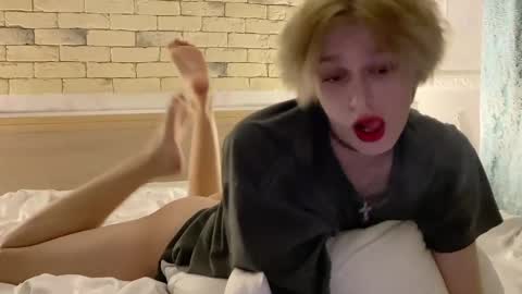 Snapshot of susan228 chatting on 01.26.25 Vladiva online show from 01.26.25