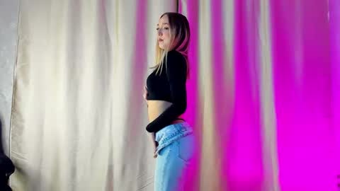 Annie online show from 02.13.25