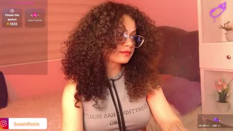 Snapshot of susan_bluee chatting on 01.30.25 Susan online show from 01.30.25