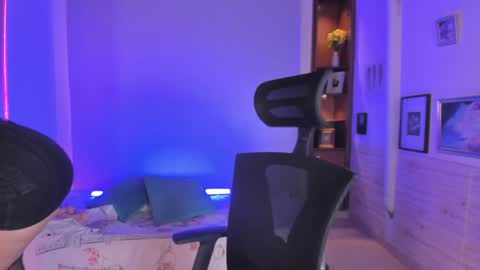 Susan  Everyday From 0530 to 1430 Col Time online show from 01.19.25