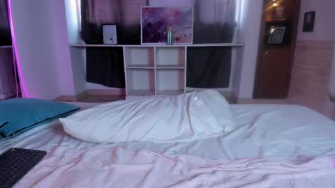 Susan  Everyday From 0530 to 1430 Col Time online show from 02.24.25