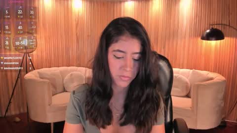 Snapshot of sussanelliot chatting on 09.23.25 Sussan online show from 09.23.25