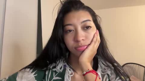 Snapshot of sussy_rosse_2 chatting on 09.30.25 Susana online show from 09.30.25