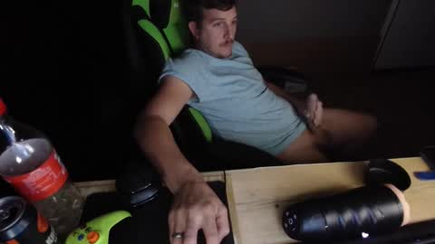 Snapshot of swaicy1990 chatting on 10.25.25 swaicy1990 online show from 10.25.25