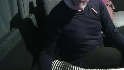 Snapshot of swartarn chatting on 09.19.25 ArnSwart online show from 09.19.25