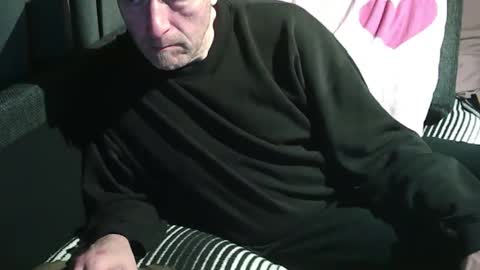 Snapshot of swartarn chatting on 09.25.25 ArnSwart online show from 09.25.25