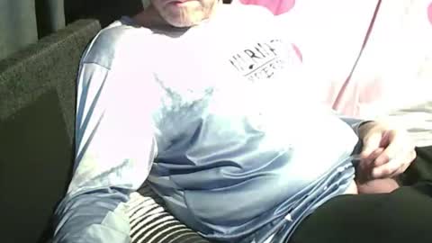 Snapshot of swartarn chatting on 09.29.25 ArnSwart online show from 09.29.25