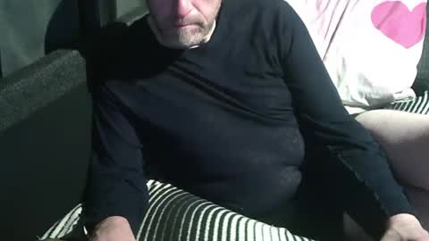Snapshot of swartarn chatting on 10.03.25 ArnSwart online show from 10.03.25