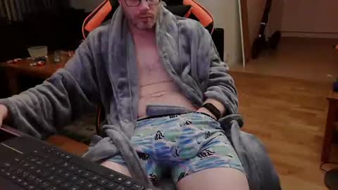 Snapshot of swe9090 chatting on 12.03.24 swe9090 online show from 12.03.24