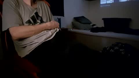 Snapshot of swe9090 chatting on 11.01.25 swe9090 online show from 11.01.25