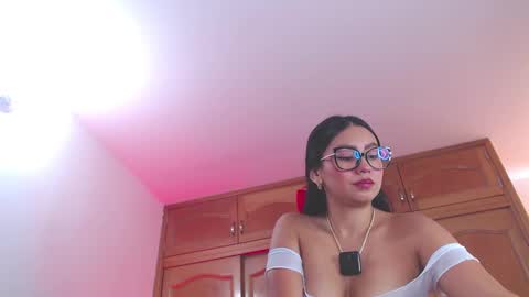 Snapshot of sweeet_amy chatting on 02.19.25 Amy IG sweeet amy0 online show from 02.19.25