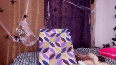 Debora  online show from 10.27.25