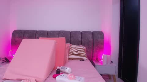 Debora  online show from 11.07.25