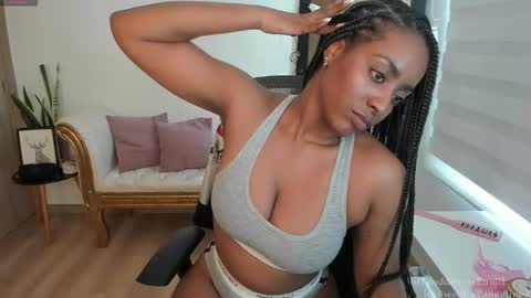 Snapshot of sweer_oshun chatting on 12.10.24 Evangeline online show from 12.10.24