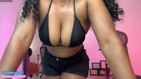 Snapshot of sweer_oshun chatting on 09.11.25 Evangeline online show from 09.11.25