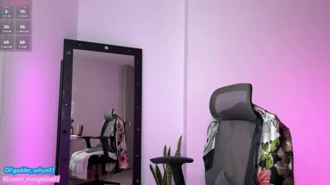 Snapshot of sweer_oshun chatting on 09.21.25 Evangeline online show from 09.21.25