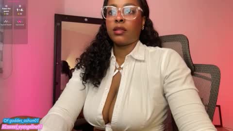 Snapshot of sweer_oshun chatting on 10.08.25 Evangeline online show from 10.08.25
