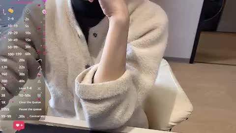 Snapshot of sweet0830 chatting on 03.10.25 sweet0830 online show from 03.10.25