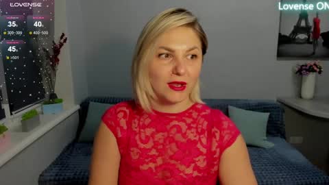 Snapshot of sweet___margaret chatting on 02.15.25 Margaret online show from 02.15.25
