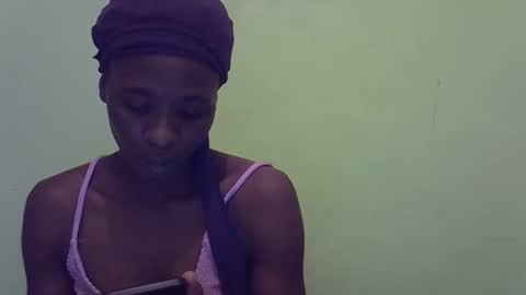 sweet_candie01 online show from 11.10.25